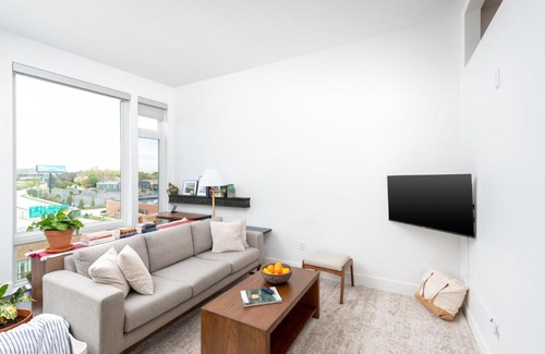 Milwaukee Apartment | Modern 1BR Apt with Skywalk to Fiserv, Rooftop, and Parking