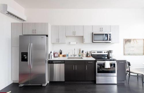 Milwaukee Apartment | Modern 1BR Apt with Skywalk to Fiserv, Rooftop, and Parking