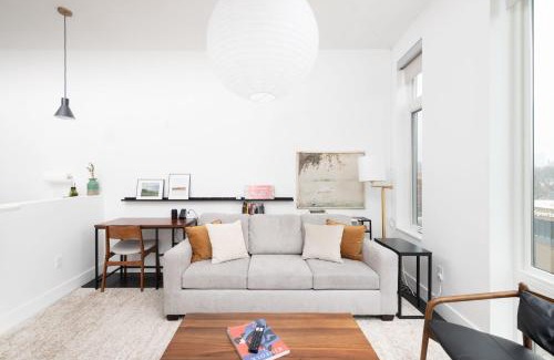 Milwaukee Apartment | Modern 1BR Apt with Skywalk to Fiserv, Rooftop, and Parking