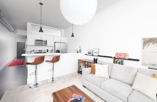 Milwaukee Apartment | Modern 1BR Apt with Skywalk to Fiserv, Rooftop, and Parking