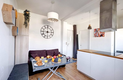 Madeleine Apartment | Modern 1BR by Champs-Elysees - Arc de Triomphe
