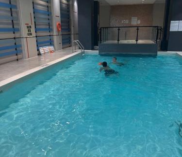 Downtown Mississauga Apartment | Modern 1BR Condo-Free Parking