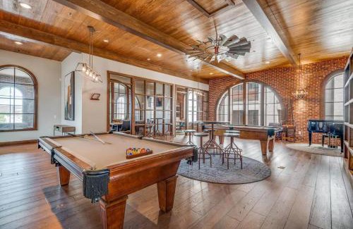Farmers Branch Apartment | Modern 1BR Dallas Oasis Escape