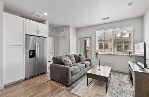 Dupont Apartment | Modern 1BR Near Denver Airport!