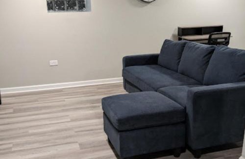 South Austin Apartment | Modern 2 BDRM Apartment in Chicago