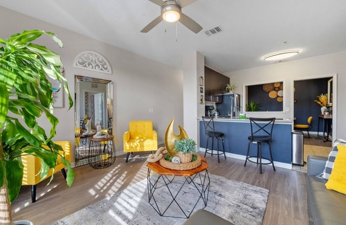 Tampa Apartment | Modern 2-Bed/2-Bath Tampa Apartment: Comfort Meets Convenience