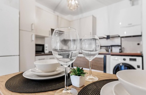 West Ham Apartment | Modern 2-bed Apartment in Stratford