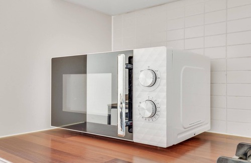 West Ham Apartment | Modern 2-bed Apartment in Stratford