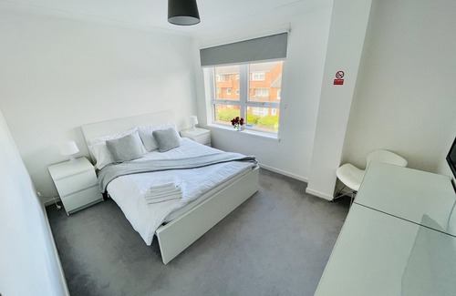 East End Apartment | Modern 2 bed Apartment Near City Centre