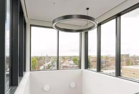 Golders Green Apartment | Modern 2 Bed Penthouse with Large Terrace and View