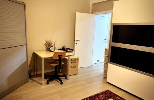 Sint-Jans-Molenbeek Apartment | Modern 2-Bed Urban Apartment