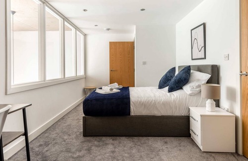 Rotherham Apartment | Modern 2 Bed Wharfside Apartment in Rotherham