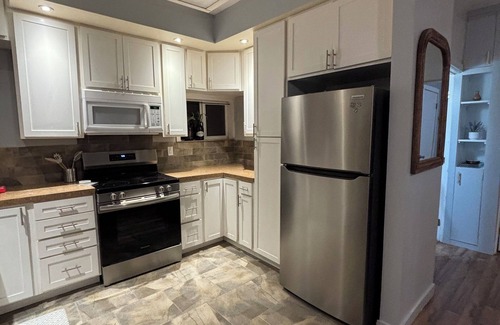 Olympia House | Modern 2 bedroom, 1 bath bright unit with Stunning Sunrises.