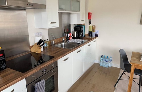 Rushmoor District Apartment | Modern - 2 Bedroom Apartment - Farnborough