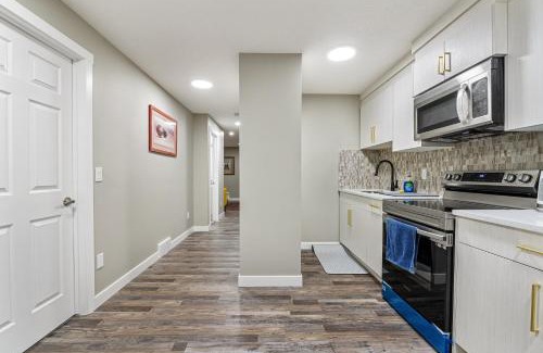 Killarney Apartment | Modern 2 bedroom basement suite, Stove not present for now