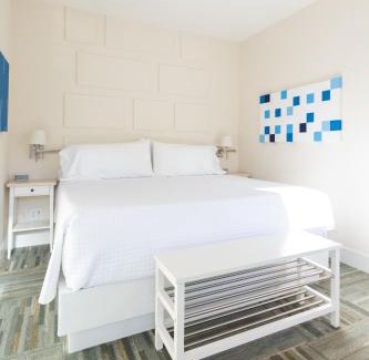 Historic Edgefield House | Modern 2 Bedroom Condo In Heart Of East Nashville