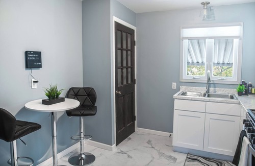 Binghamton House | Modern 2-bedroom house in Binghamton - Close to hospitals/university