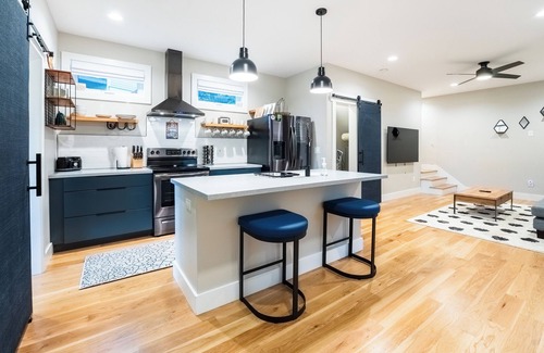 Kenilworth House | Modern 2 Bedroom House