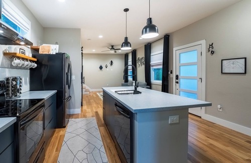 Kenilworth House | Modern 2 Bedroom House