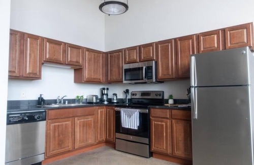 Fifth Ward Apartment | Modern 2 Bedroom Loft in Walker's Point