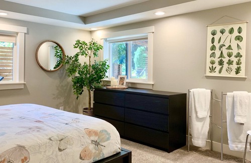 West Spokane Apartment | modern 2 bedroom suite with private guest entrance and patio area