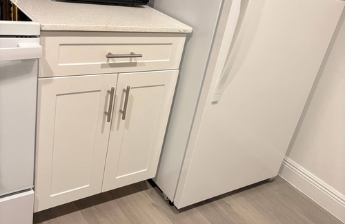 Sunrise Apartment | Modern 2-bedroom UNIT withBEAUTIFUL FINISHES.