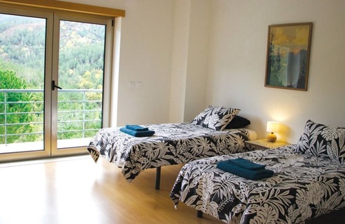Arganil Apartment | Modern 2 bedroom village apartment with WiFi and beautiful mountain views!