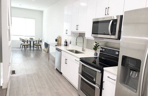 East Side House | Modern 2 BR/2.5 BH clean and cozy townhouse in a safe neighborhood