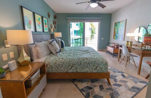 Gonzalo Guerrero House | Modern 2 BR Condo Colorful and Creative - At Via 38 Condos A13