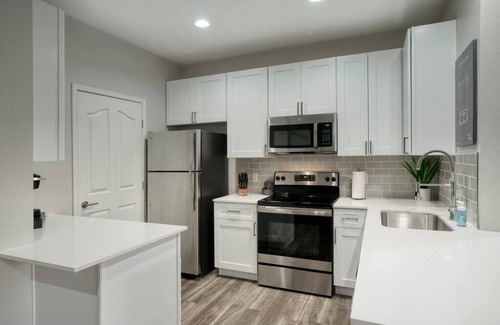 McDowell Mountain Apartments Apartment | Modern 2-BR Condo near Kierland