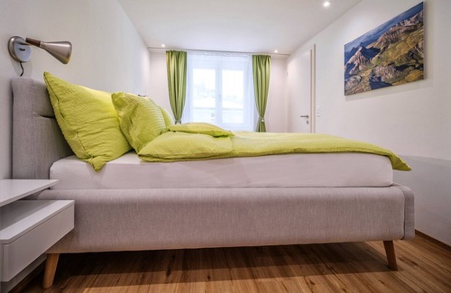 Arosa Apartment | Modern 2-room apartment "Merlotscha"
