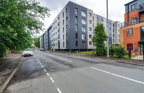 Trafford Apartment | Modern 2bed Manchester+ parking