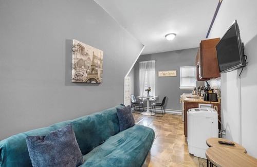 North Philadelphia East Apartment | Modern 2BR: 10 Mins to Metro