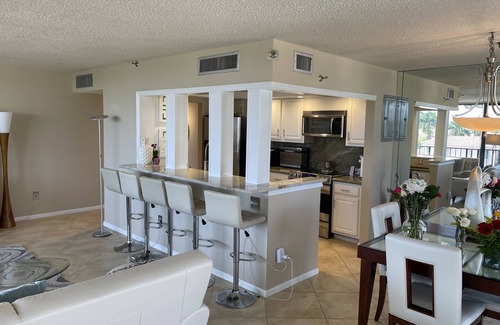 Highland Beach Condo | Modern 2BR 2B Condo on the Intracoastal. 90 Day Rental min.