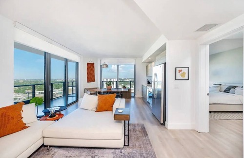 Midtown Apartment | Modern 2BR/2BA Luxury Condo at Hyde Midtown Miami