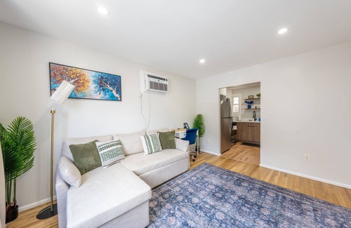 North Ironbound Apartment | Modern 2BR Apt. 8 Min Walkto Penn Station! - WiFi