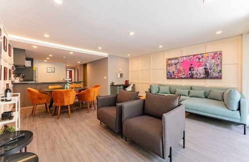La Condesa Condo | Modern 2BR Condesa w/Private Balcony/Gym/Rooftop