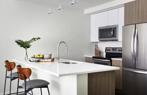 LoDo Hotel | Modern 2BR w/Full Kitchen | Outdoor Pool | BBQ Area | Coors Field – 0.7 miles