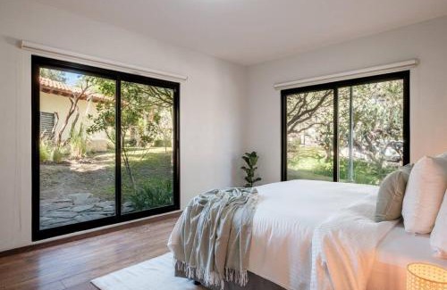 San Miguel de Allende Apartment | Modern 3-bedroom and peaceful getaway in San Miguel de Allende by VIATO