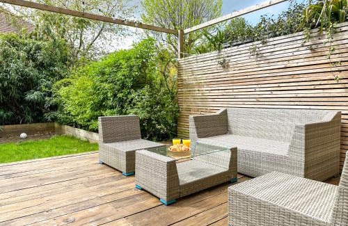 Canterbury House | Modern 3 Bed Home - Pets Welcome - FREE Parking