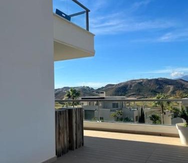 Benahavis Apartment | Modern 3 bed with pool