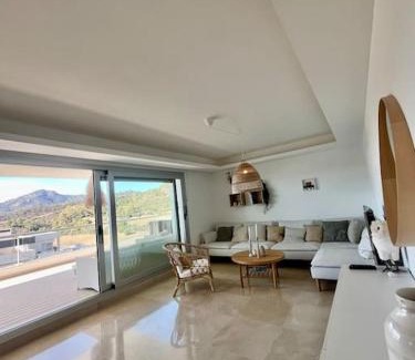 Benahavis Apartment | Modern 3 bed with pool