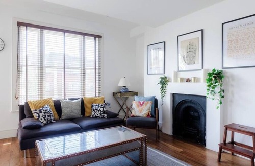 South Hampstead Apartment | Modern 3-bedroom flat close to Regent's Park