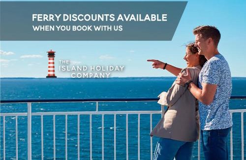 Cowes House | Modern 3-Bedroom Cowes Stay with Balcony & Panoramic Solent Views Close to Shops, Cafés, Sailing Clubs & Beach
