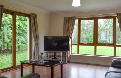 Taynuilt House | Modern 3 bedroom home in Taynuilt, near Oban