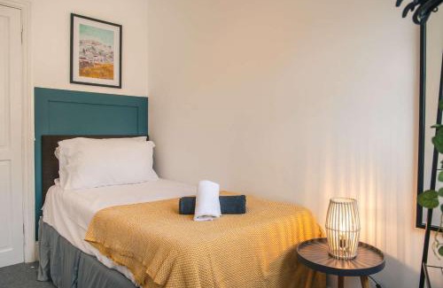 Rugby House | Modern 3 Bedroom Home in Central Rugby