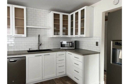 Beaverton House | Modern 3 Bedroom Home in Beaverton