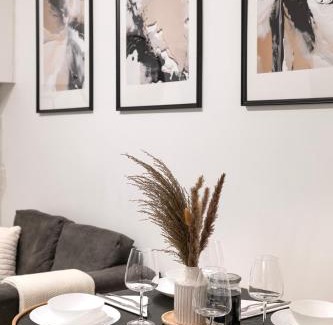 Edgware Apartment | Modern 3 Bedroom House Edgware