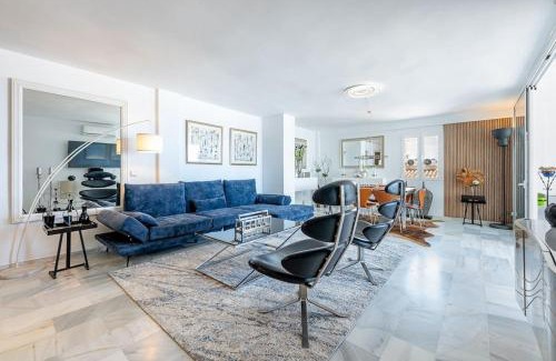 Puerto Banus Apartment | Modern 3 bedroom in Puerto Banus with sea views