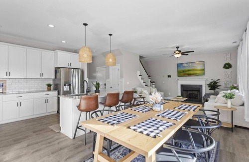 Westgate House | ✨MODERN 3 BEDROOM W/PLENTY AMENITIES TO ENJOY!✨